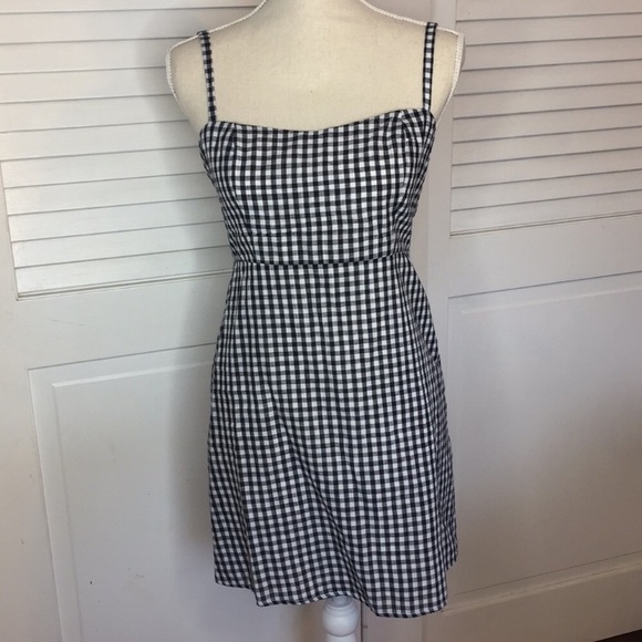 Brandy Melville Dresses & Skirts - Brandy Melville black and white gingham dress